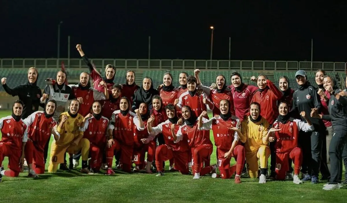 صدرنشینی پرسپولیس در لیگ فوتبال زنان

