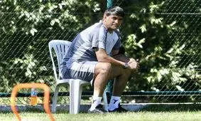 مربی استقلال مجوز مربیگری ندارد

