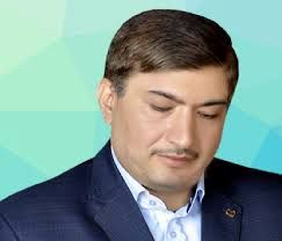شهرداری اهواز ناتوان است/ از رفت و روب و جمع آوری زباله عاجز است/ مناطق کم برخوردار آسفالت نمیشوند