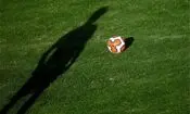 قوانین فیفا، دلیل خط خوردن کاپیتان ایران از ناگویا