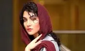 سارا رسول‌زاده روی صحنه می‌رود