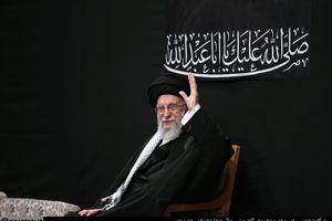 چرا رهبر انقلاب بدون عصا به صحنه بازگشتند؟

