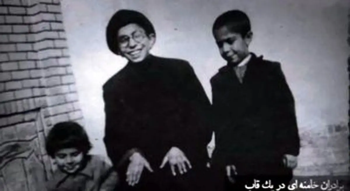 چرا آیت‌الله خامنه‌ای از کودکی لباس روحانیت  می‌پوشید؟