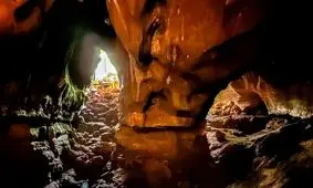 غاری با «سقف درخشان» که انسان‌های باستانی روی دیواره‌های آن «انگشت می‌کشیدند» 