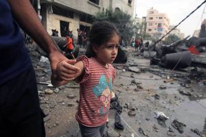  کسانی خجالت بکشند که فیش حقوقی ۱۰۰ میلیونی دارند و با خون کودکان غزه کاسبی می کنند