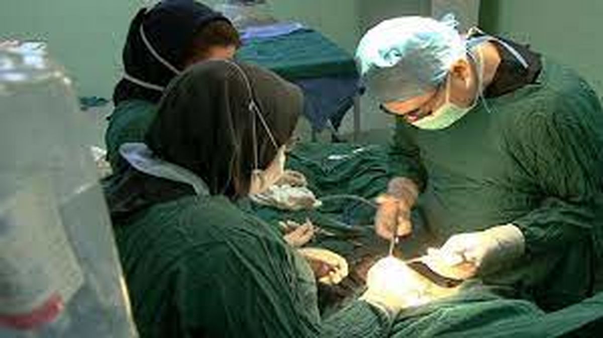خارج کردن توده ۴ کیلویی از شکم زن خوزستانی