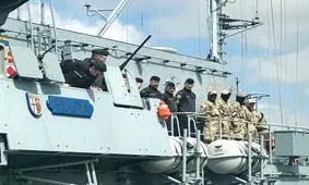 آلمان ناوهای جنگی خود را از تنگه هرمز دور کرد/ آیا این نشانه ای از افزایش درگیری ایران و آمریکاست؟

