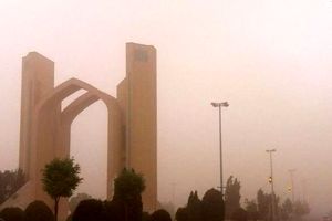 ادارات ۸ شهرستان یزد به علت آلودگی هوا فردا تعطیل شدند