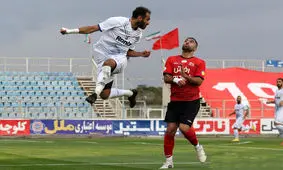 تراکتور ۳ - ملوان صفر؛ صدر سرخ باقی ماند

