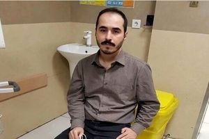حسین رونقی هیچ فرصتی برای بازداشت شدن از دست نمی‌دهد!