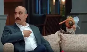 گفت و گوی محسن تنابنده و پشه: جورابتو در آر/ ویدئو