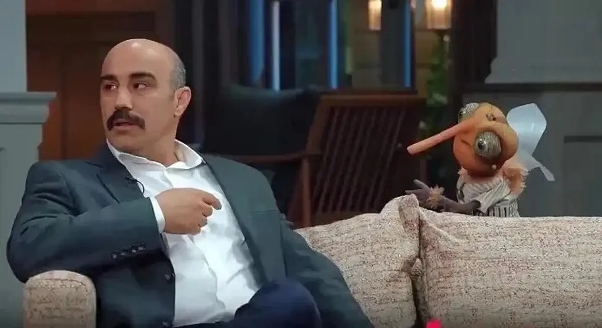 گفت و گوی محسن تنابنده و پشه: جورابتو در آر/ ویدئو