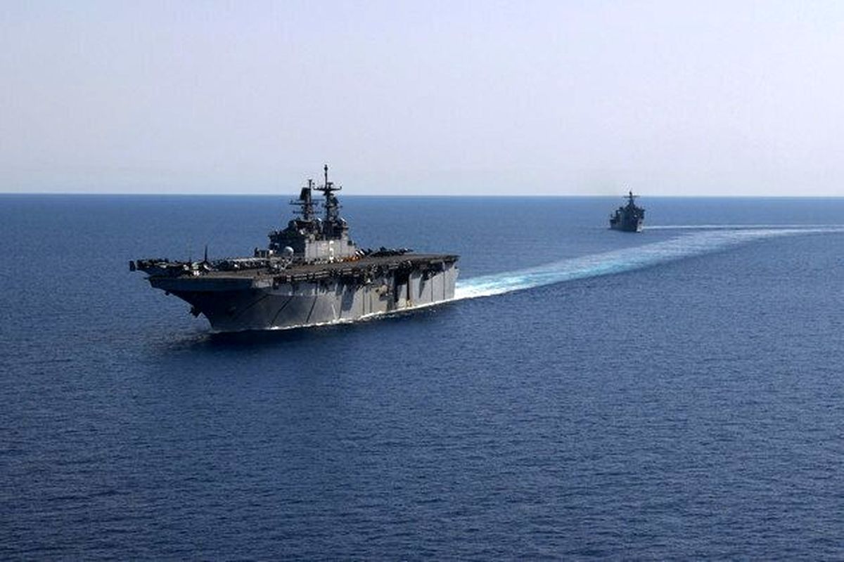 2 کشتی جنگی دیگر آمریکا در آب‌های نزدیک اسرائیل مستقر می‌شوند/ سفر فرمانده نیروهای مرکزی آمریکا به سرزمین‌های اشغالی

