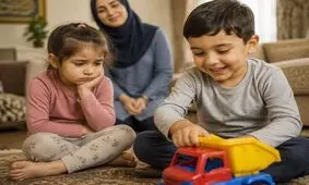 چرا کودکان لجبازی و پرخاشگری می‌کنند؟

