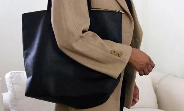 راهنمای جامع استایل با کیف بزرگ و اورسایز برای خانمهای خوش سلیقه