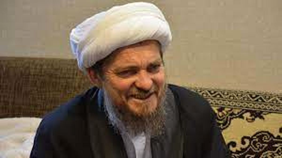 آیت الله تبریزیان: اگر در خانه لخت بخوابید، اجنه با شما همبستر میشوند/ اگر میخواهید لخت باشید حداقل ۴ کبوتر در خانه بذارید!