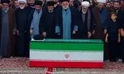  اقامه نماز بر پیکر رهبر شهید انقلاب توسط فرزند ارشد ایشان در حرم مطهر رضوی/ ویدئو