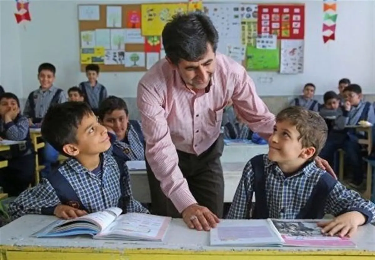 احکام رتبه جدید معلمان تا پایان امسال صادر می‌شود