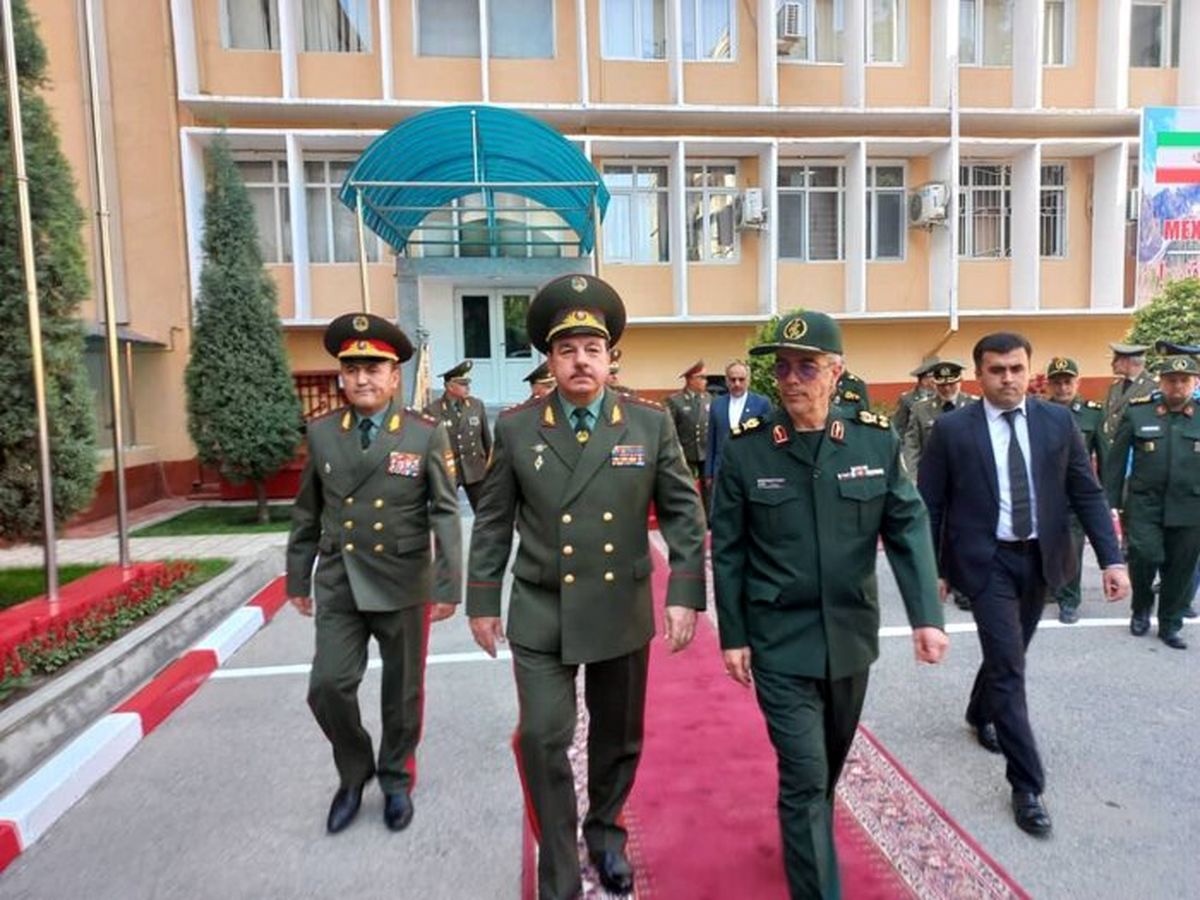 دیدار سرلشکر باقری با وزیر دفاع تاجیکستان