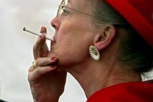 سیگاری و ۸۲ ساله، "مارگارت" حالا پیرترین ملکه اروپاست