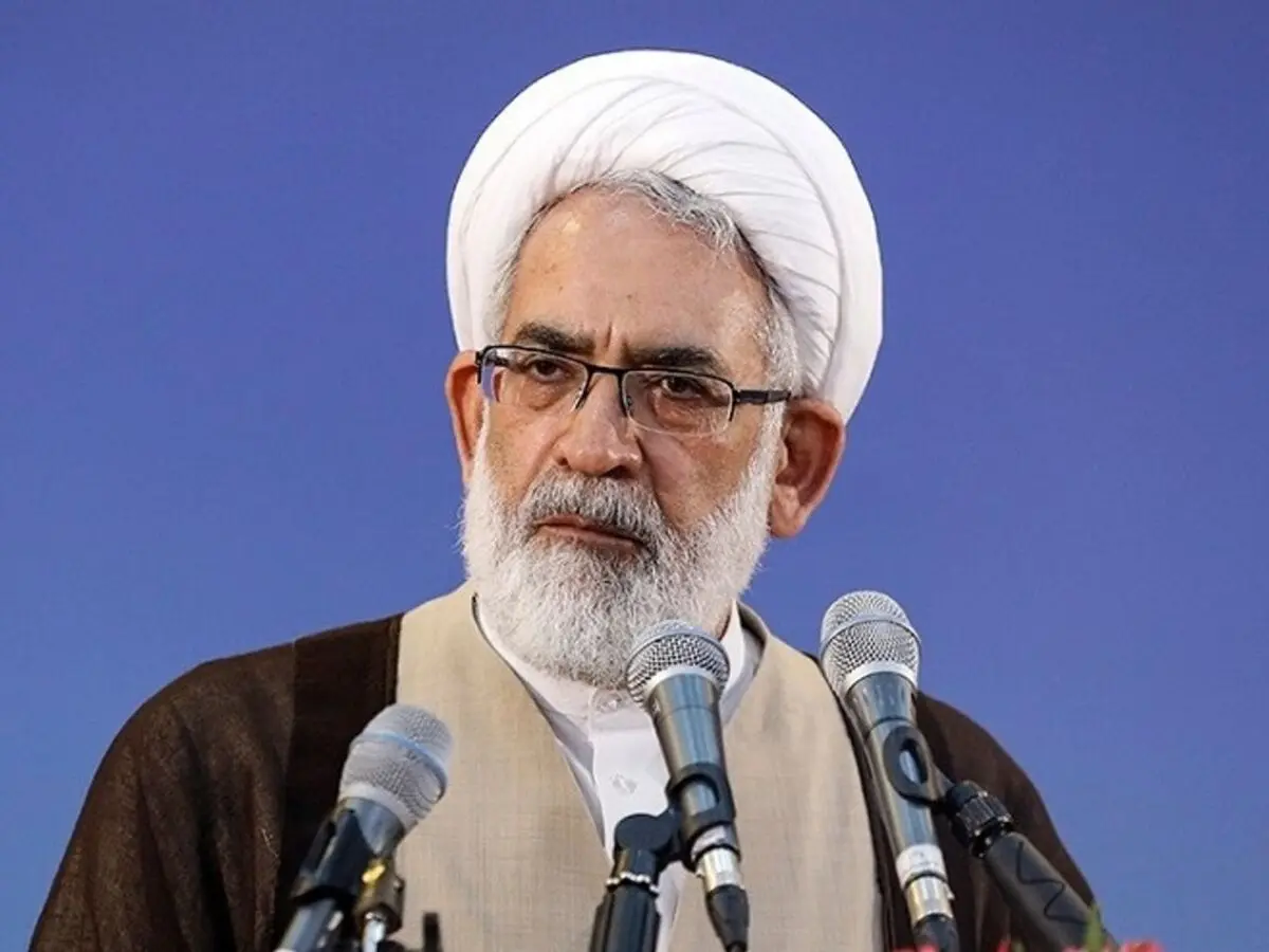 باید آن زمان که هنوز کسب و کار مردم در فضای مجازی نبود، دوراندیشی می‌کردیم/ در واتساپ و اینستاگرام شاهد برگزاری کلاس‌هایی برای جنایت، بی‌عفتی و هرزگی هستیم 