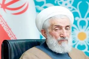 ماندن کاظم صدیقی در کسوت امام جمعه دهن‌کجی به مردم بود