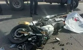 تصادف موتور با تریلی ۳ فوتی برجای گذاشت

