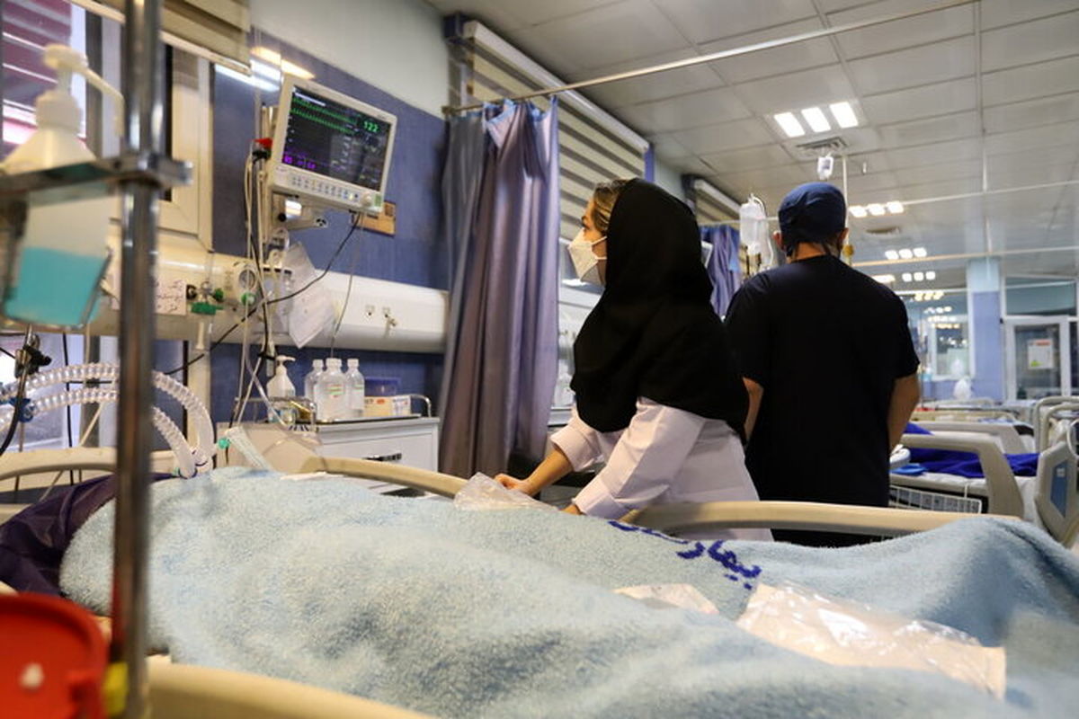بستری شدن ۹ دانش آموزی قمی در بیمارستان