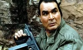 بیوگرافی و عکس های شخصی رضا صفایی پور طوفان سینمای ایران/ تصاویر