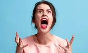 دلایل جیغ کشیدن چیست؟