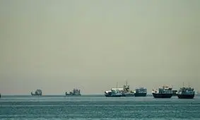 مسیر جنوبی عمان در تنگه هرمز همچنان برای تردد دوطرفه باز است