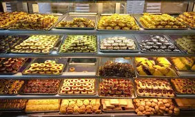 شیرینی کالای سوپرلوکس شده و مردم دانه ای می خرند/ مهمانی و عروسی ها در ماه شعبان 90 درصد کاهش یافته است