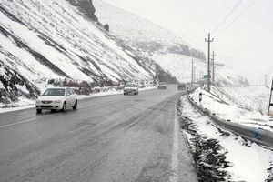 برف و باران در جاده های ۱۵ استان کشور