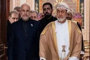 بیانیه مشترک سلطنت عمان و ایران/ طرفین همچنین توافق کردند با کشورهای ساحلی منطقه و نیز سایر طرف‌های ذی‌ربط، رایزنی و گفت‌وگوهایی انجام دهند