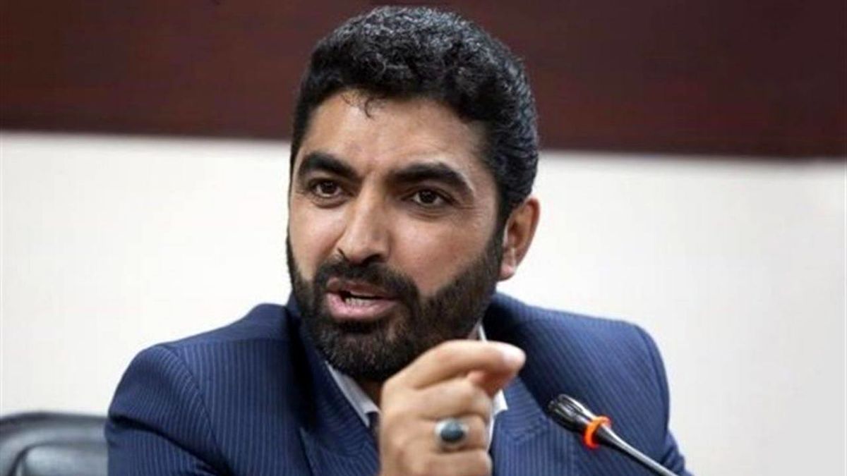 سخنگوی کمیسیون فرهنگی مجلس: هرگونه مذاکره برای پایان جنگ خیانت به کشور است/ اگر آمریکا وارد جنگ شود ایران همه منطقه را به جهنم تبدیل میکند/ به کمک جبهه مقاومت و منطقه یکبار برای همیشه اسرائیل را ریشهکن کنیم