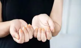 رابطه ناخن با سلامت جسم؛ آیا رنگ ناخن خبر می‌دهد از سرّ درون؟

