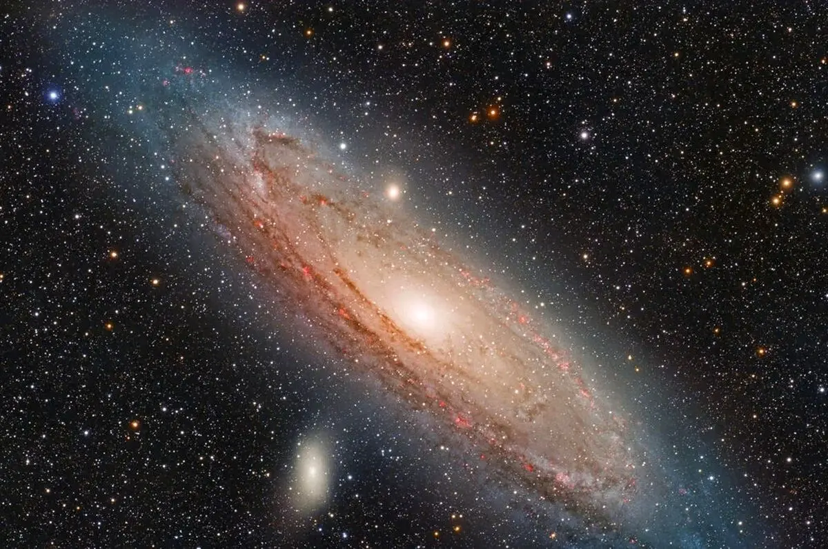 تاریک‌ترین مکان در منظومه شمسی و کل جهان کجا است؟

