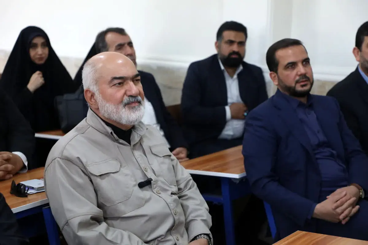 مدرسه ۱۲ کلاسه شهدای میناب با حضور استاندار خوزستان افتتاح شد