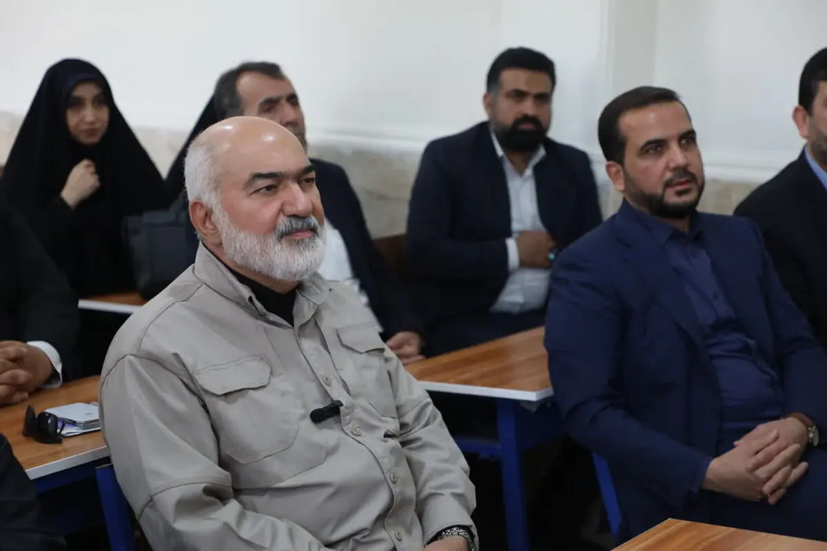 مدرسه ۱۲ کلاسه شهدای میناب با حضور استاندار خوزستان افتتاح شد