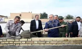 چرا بیل دست گرفتن مسعود پزشکیان جنجالی شد؟!

