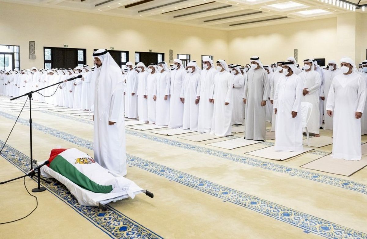 تشییع و خاکسپاری رئیس امارات/ عکس
