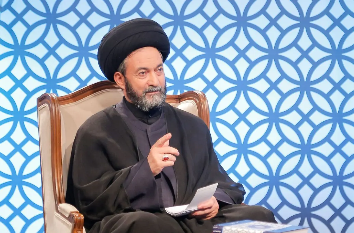 وزارت ارشاد بایستی تلاش کند که هنرمندان به اردوگاه های مخالف و بیگانه هل داده نشوند 