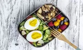 کاهش وزن با خوردن میان وعده های سالم