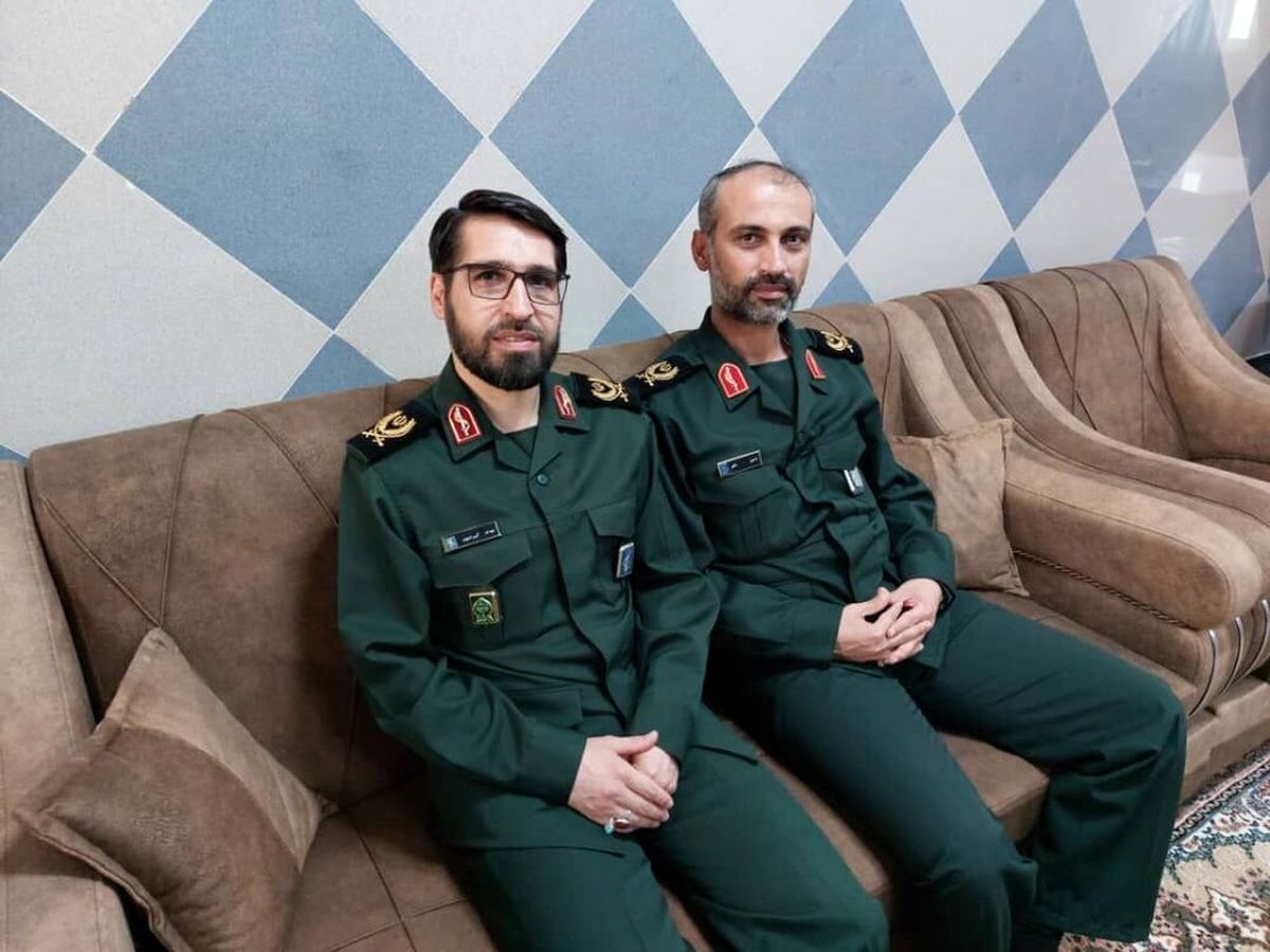 رهبر انقلاب با ارتقای درجه ۲ فرمانده سپاه موافقت کردند

