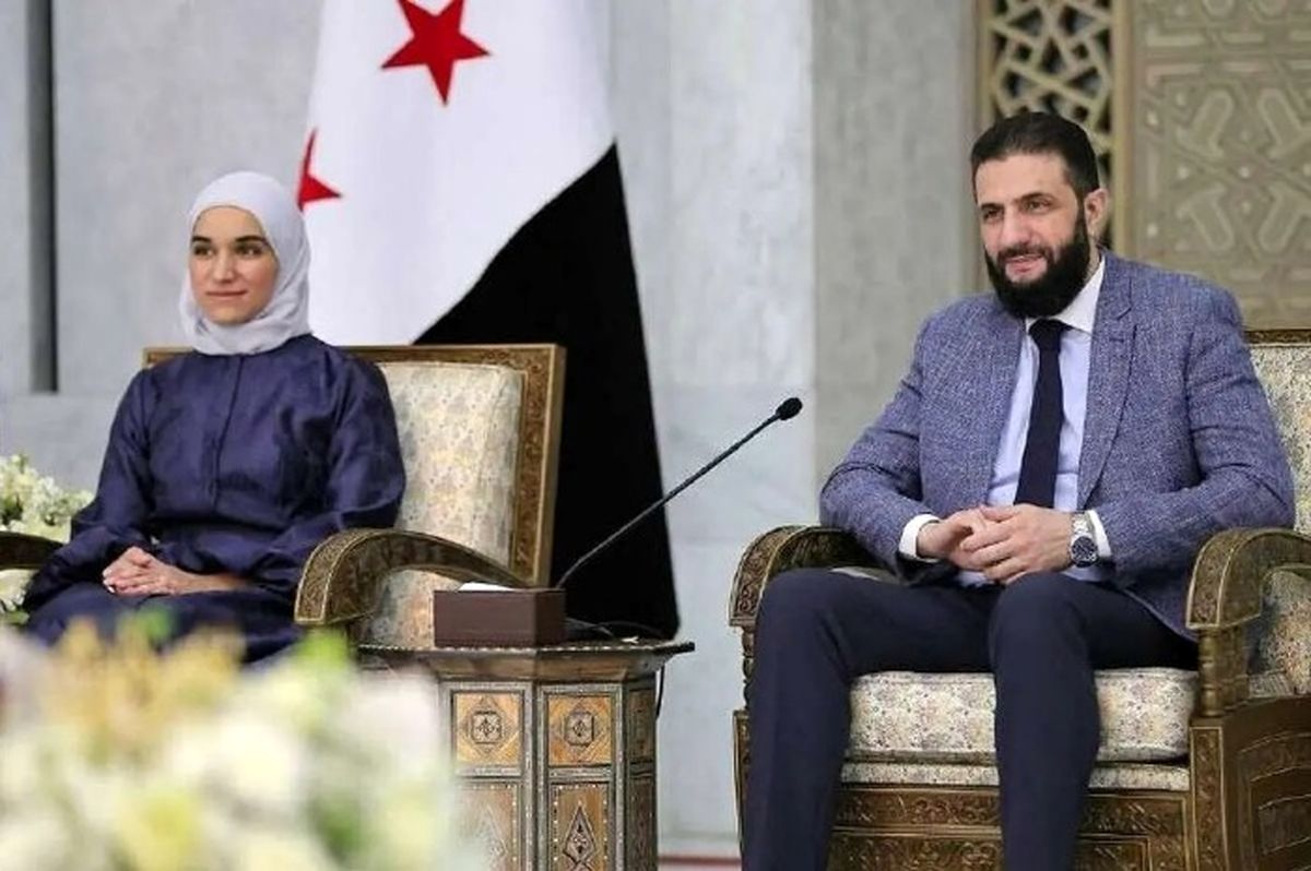جولانی به همسرش مدرک دانشگاهی داد/ ویدئو

