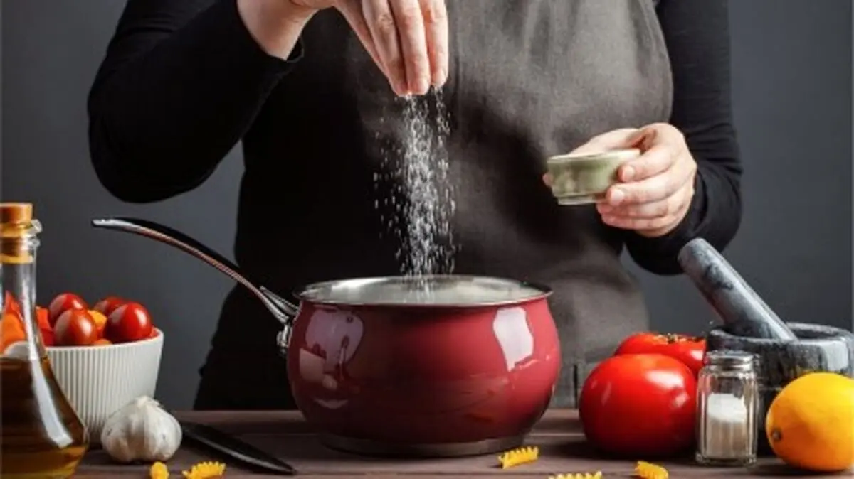 برای رفع شیرینی زیاد غذا چه باید کرد؟