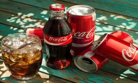 قاچاق موبایل به زندان با استفاده از نوشابه/ ویدئو