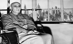 انتقال جنازه دکتر مصدق از احمدآباد به آرامگاه شهدای ۳۰ تیر به تعویق افتاد/ عکس

