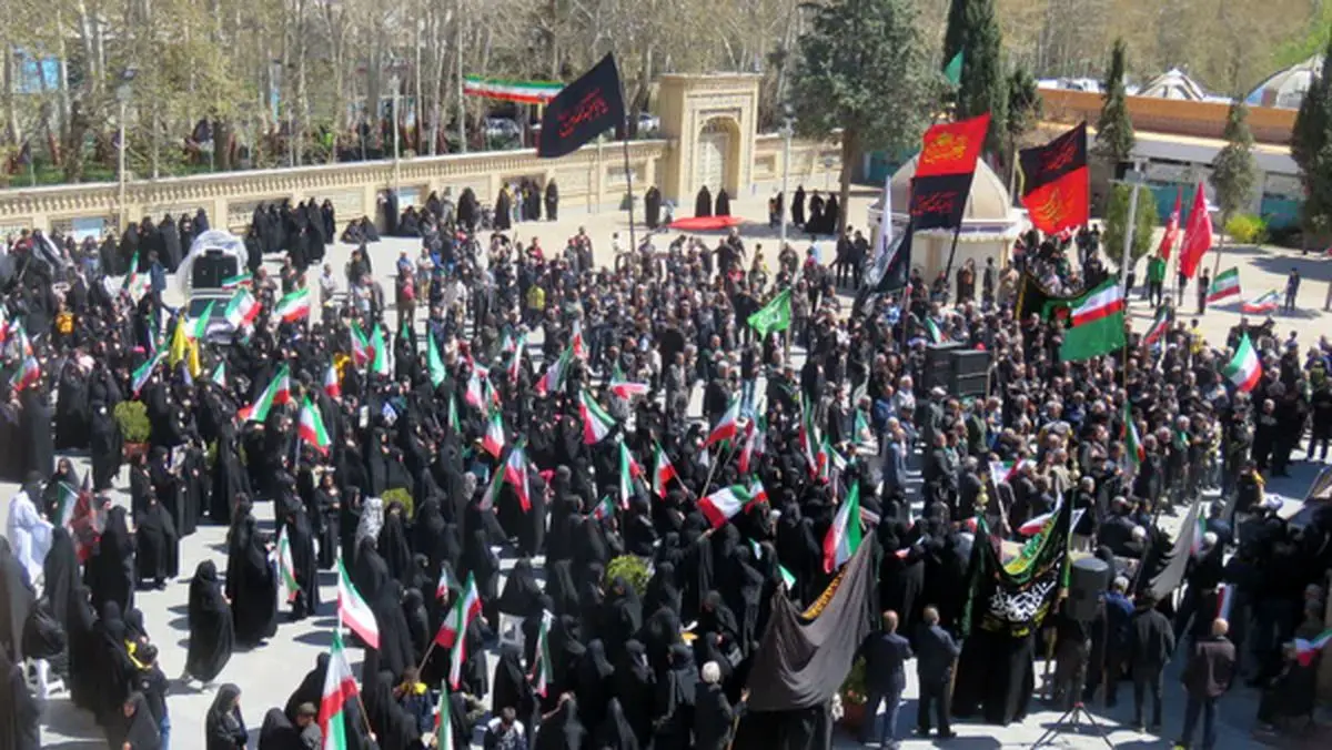 مردم شهر صدرا استان فارس بار دیگر چهلم  رهبر شهید خود را گرامی داشتند/ ویدئو