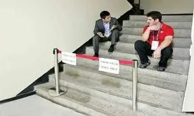 دو قطبی دبیر- خادم، آفتی که به جان کشتی ایران می افتد